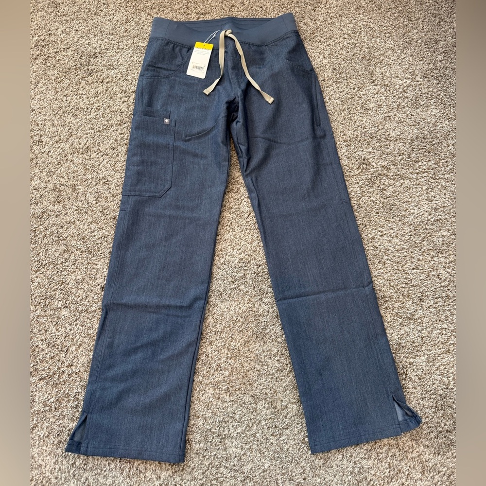 Figs Kade Cargo Scrub Pants size XS